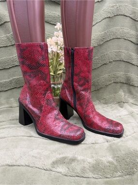 MIA Y2K ankle boots